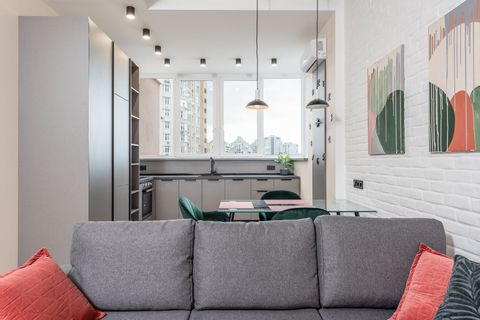 Почему в open space возникает эхо и как его измерить?