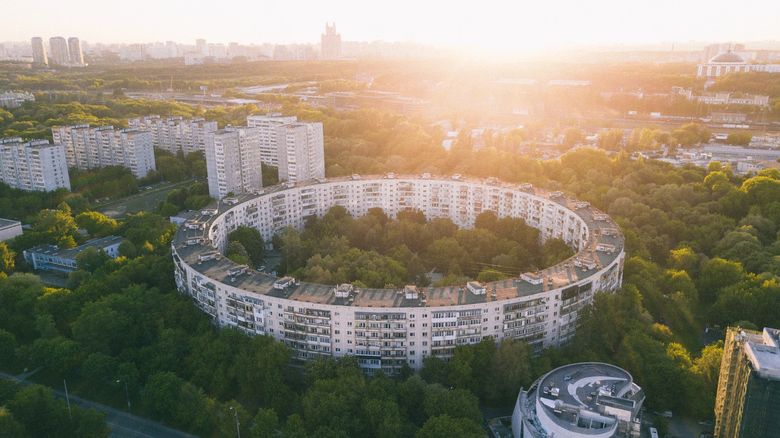 Можно ли прописаться в апартаментах ЖК «Большевик»?