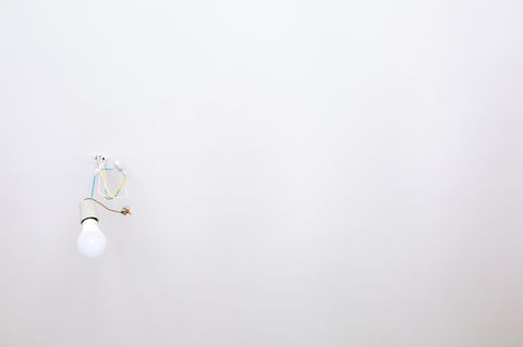 Что именно скрывает потолок в квартире формата White Box?
