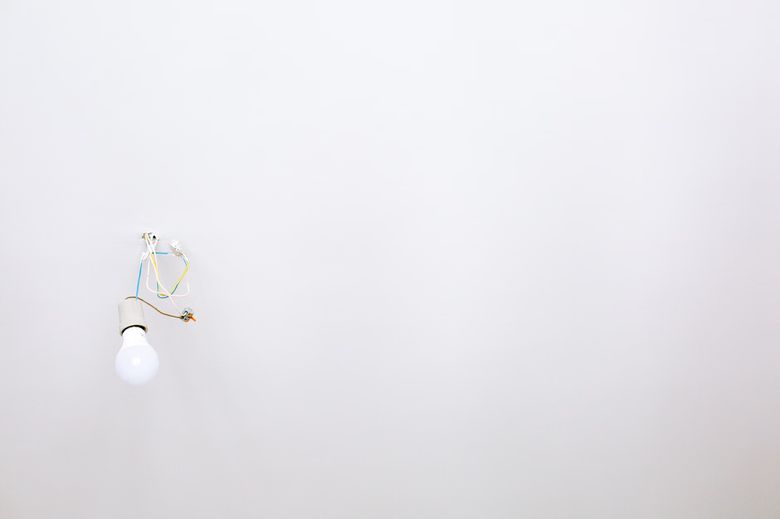 Что именно скрывает потолок в квартире формата White Box?
