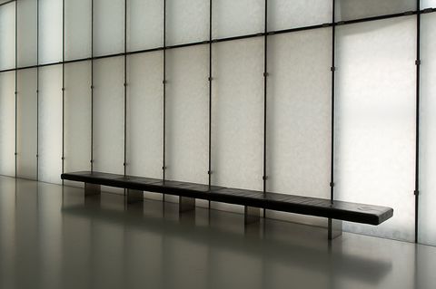 Почему оникс трескается при монтаже с LED-подсветкой?