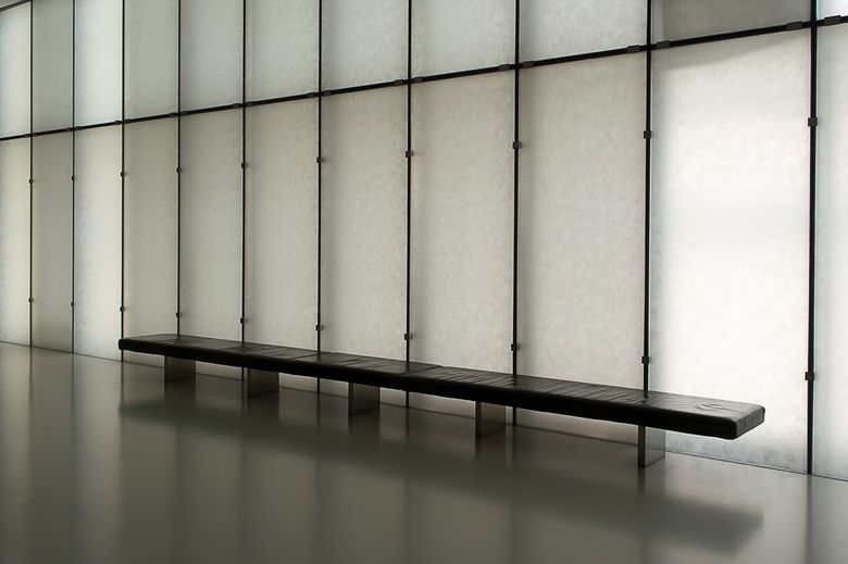 Почему оникс трескается при монтаже с LED-подсветкой?