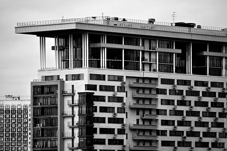 Какие звуки реально проходят через перегородки застройщика?